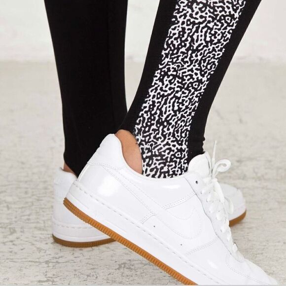 Nike Leg-A-See-Stirrup Leopard Print Colorblock Side Stripe Leggings, Women’s XS - Picture 2 of 16